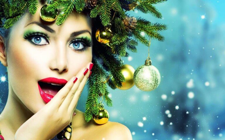 Новогодний маникюр на 2022 год