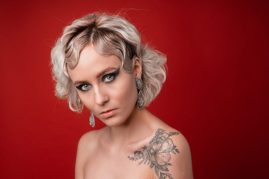 Новогодние прически на 2023 год